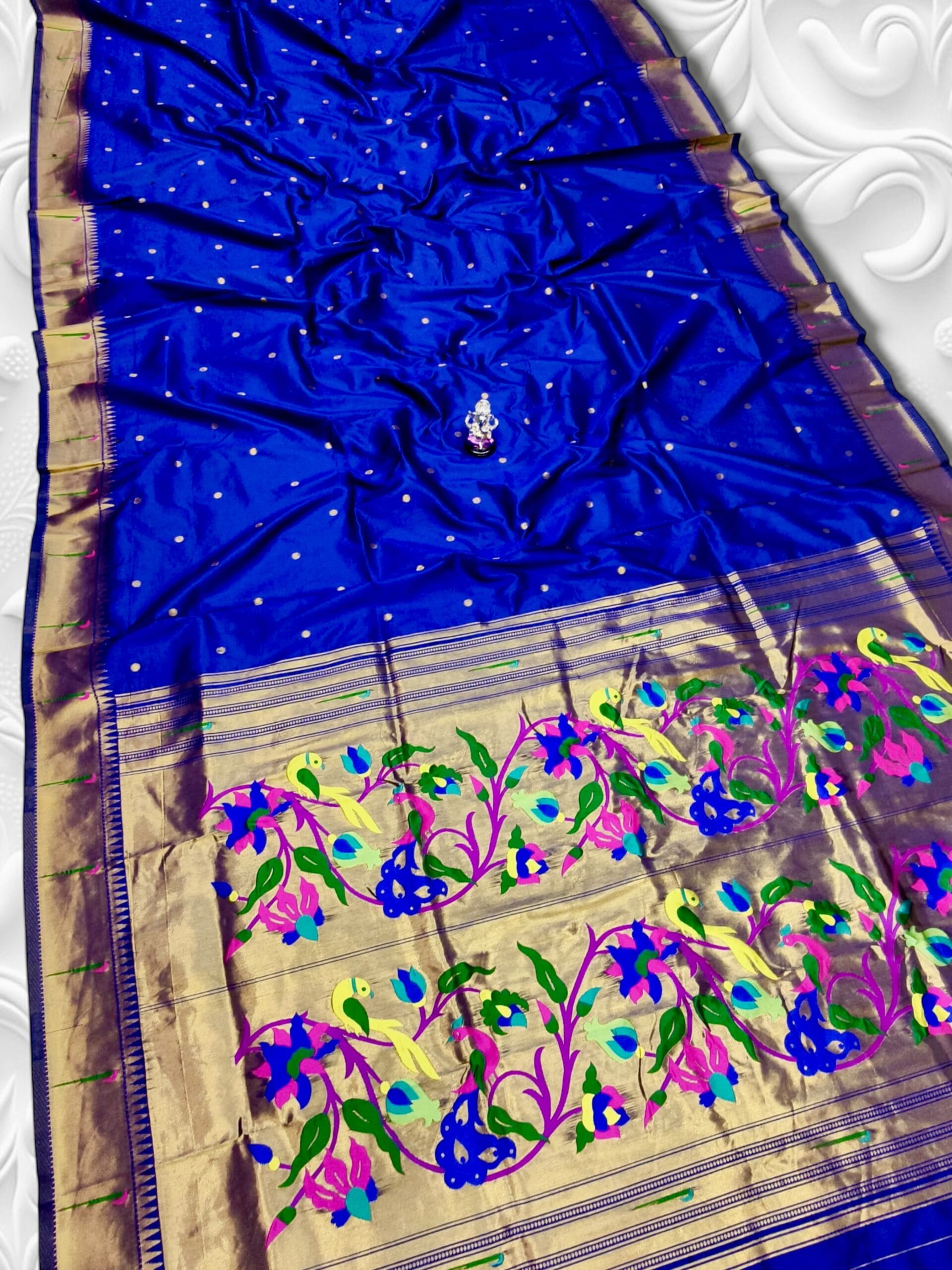 Beautiful Gauri Muniyaa Paithani – Premium Silk