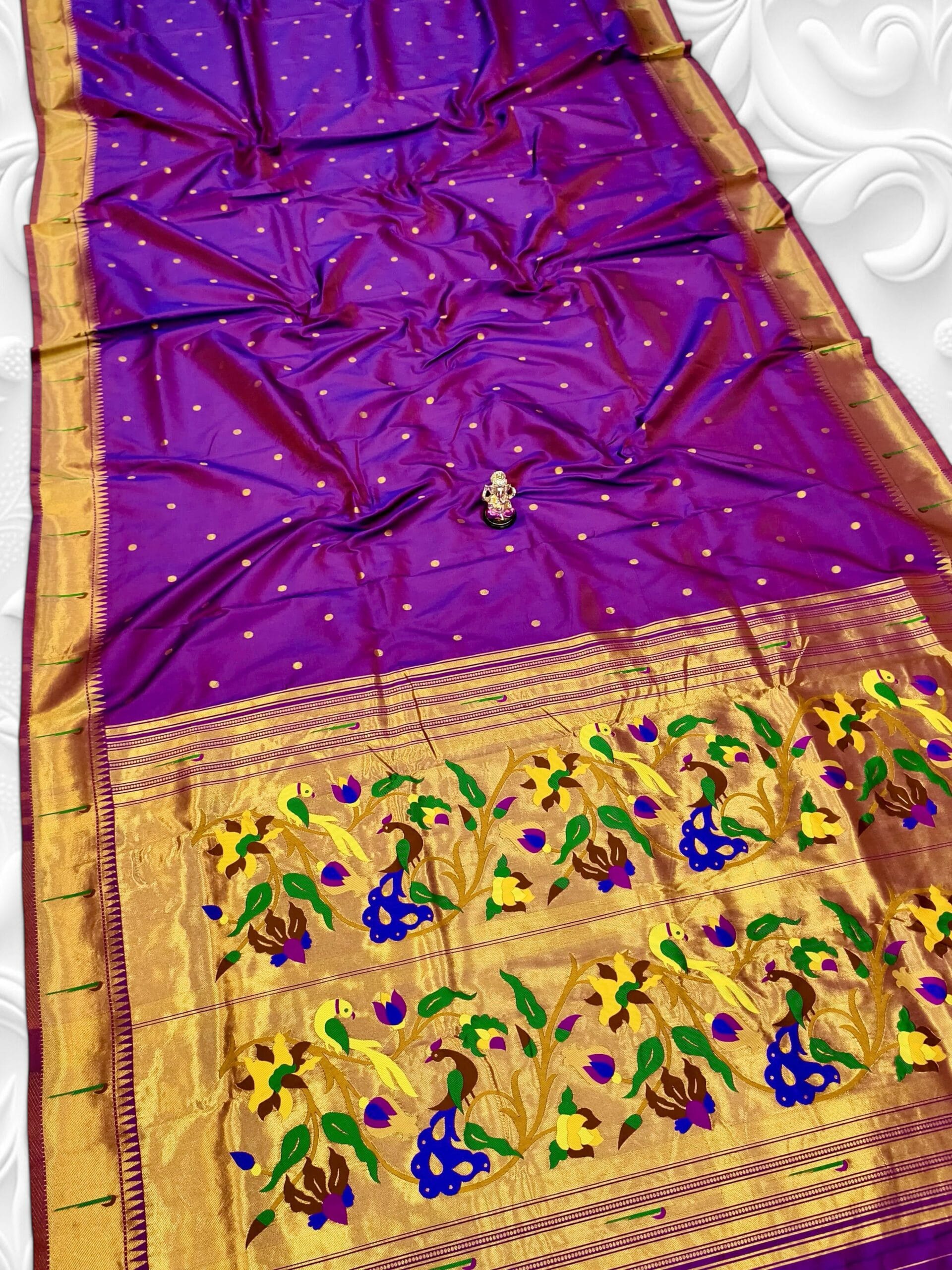 Beautiful Gauri Muniyaa Paithani – Premium Silk