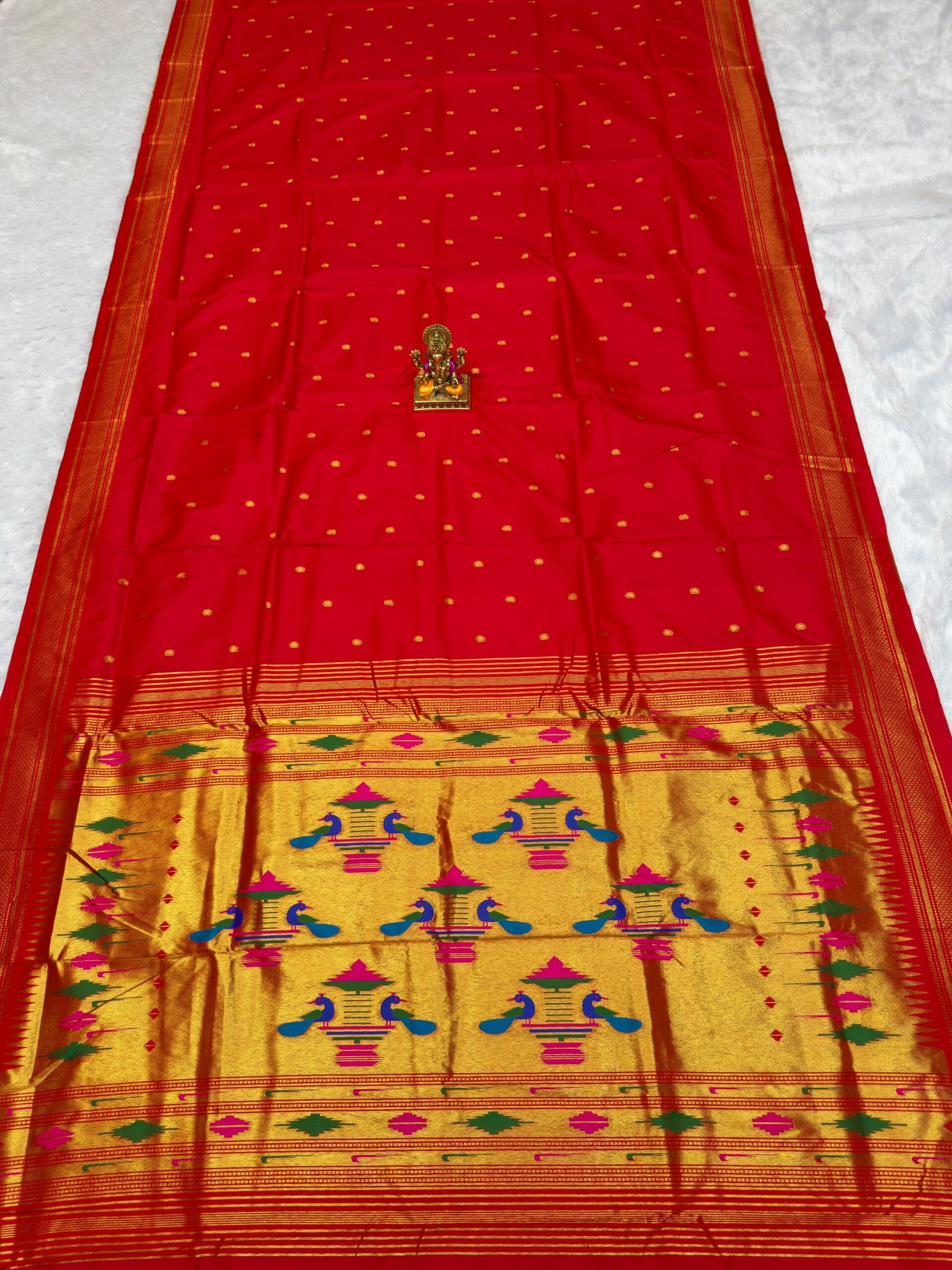 Semi Double Pallu Traditional 9 Vaar Paithani for Women