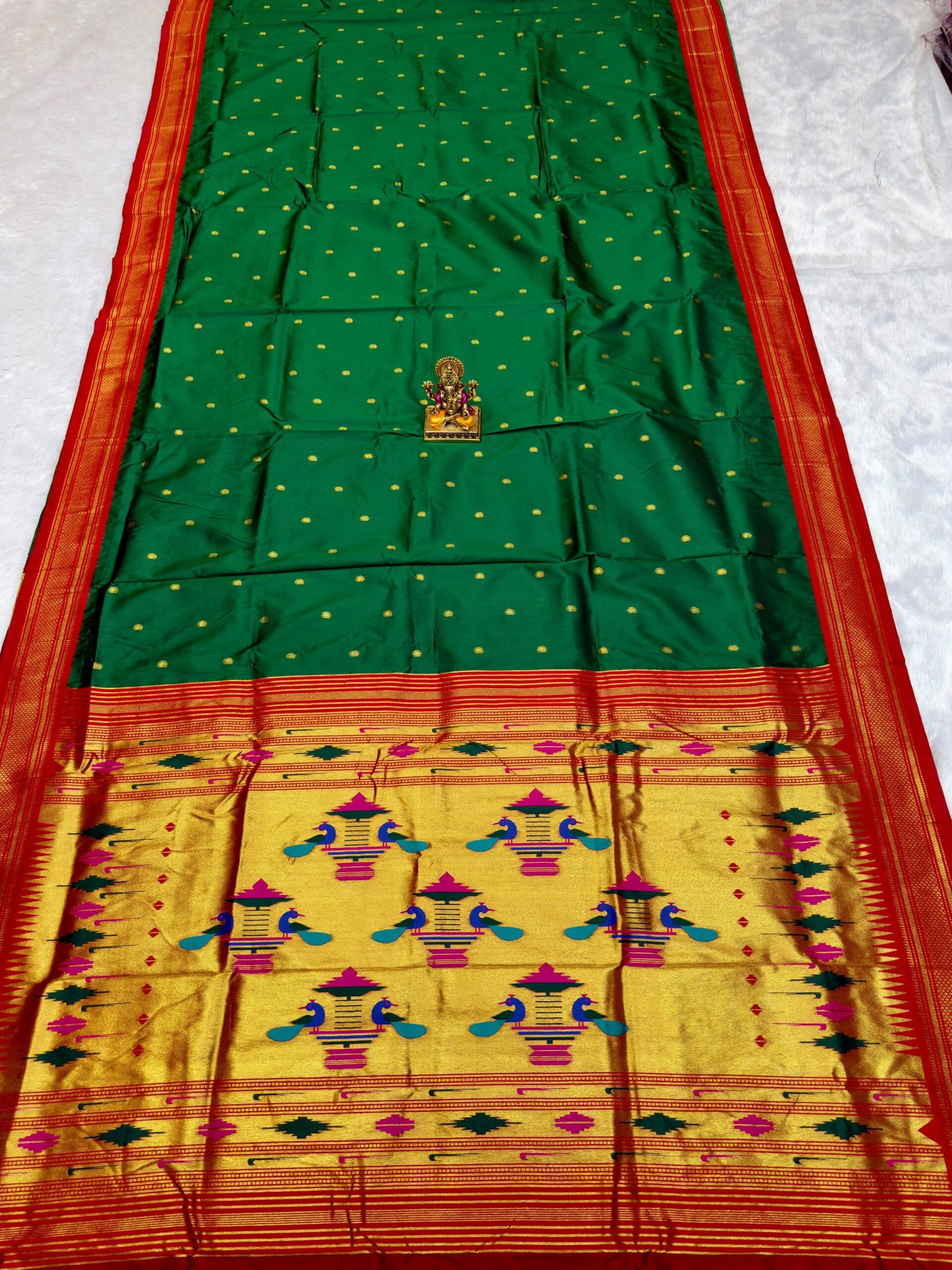 Semi Double Pallu Traditional 9 Vaar Paithani for Women
