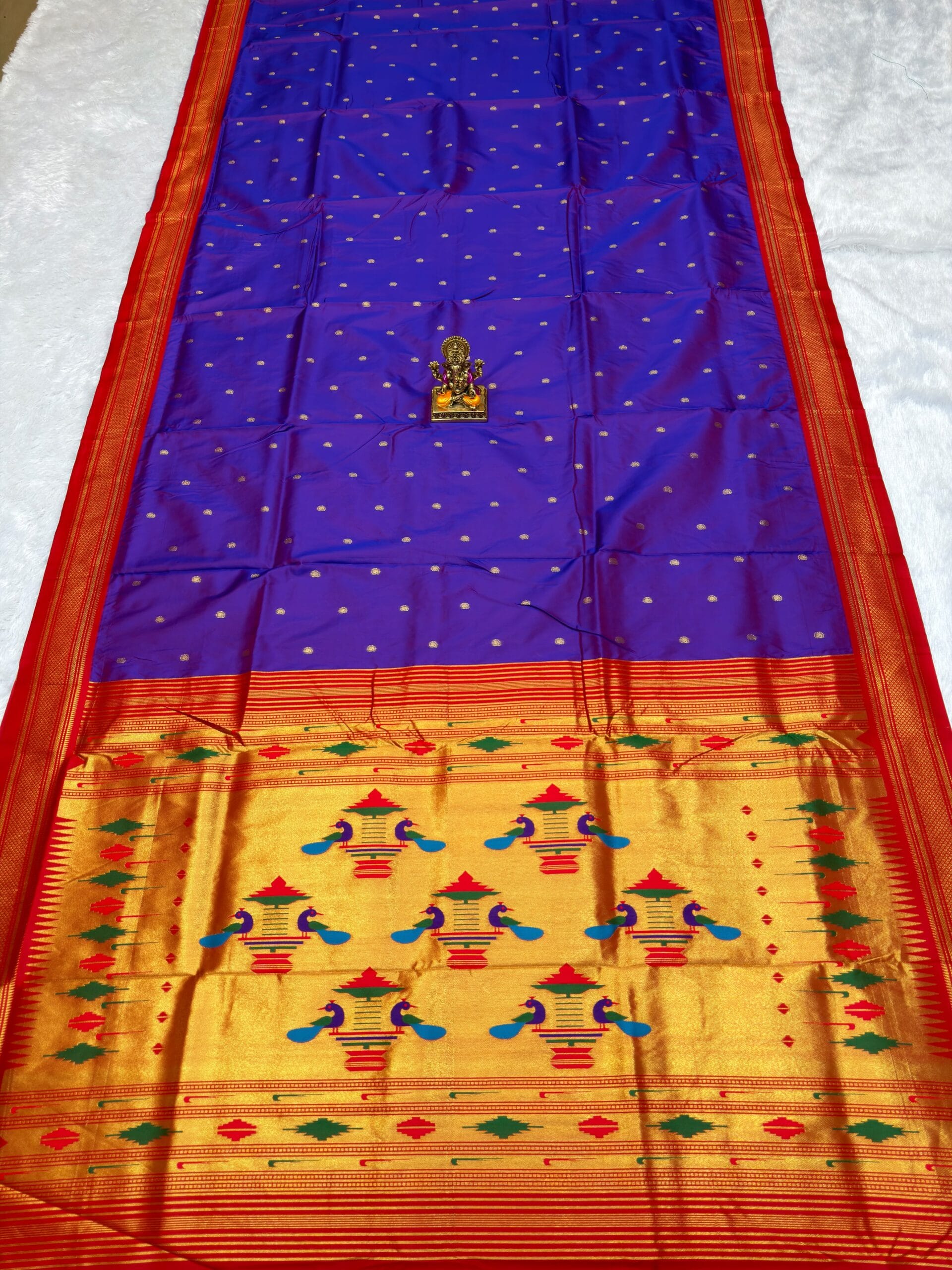 Semi Double Pallu Traditional 9 Vaar Paithani for Women