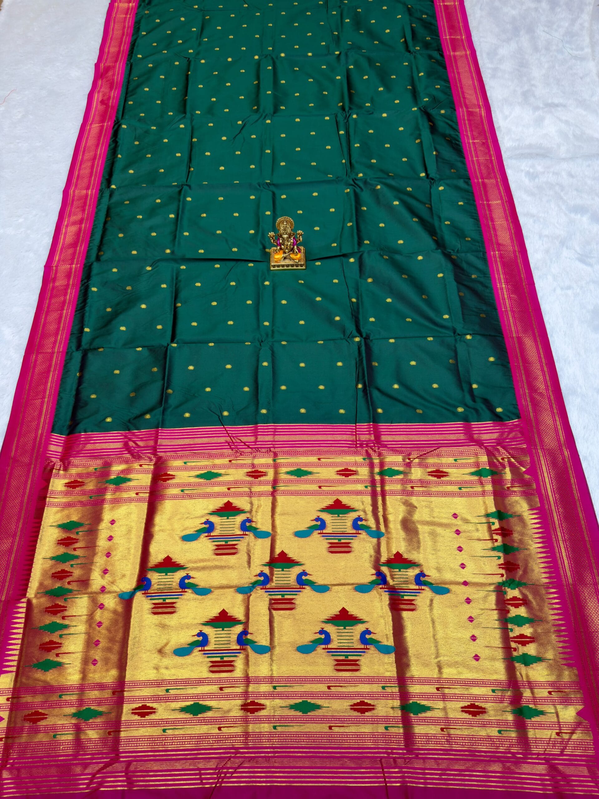 Semi Double Pallu Traditional 9 Vaar Paithani for Women