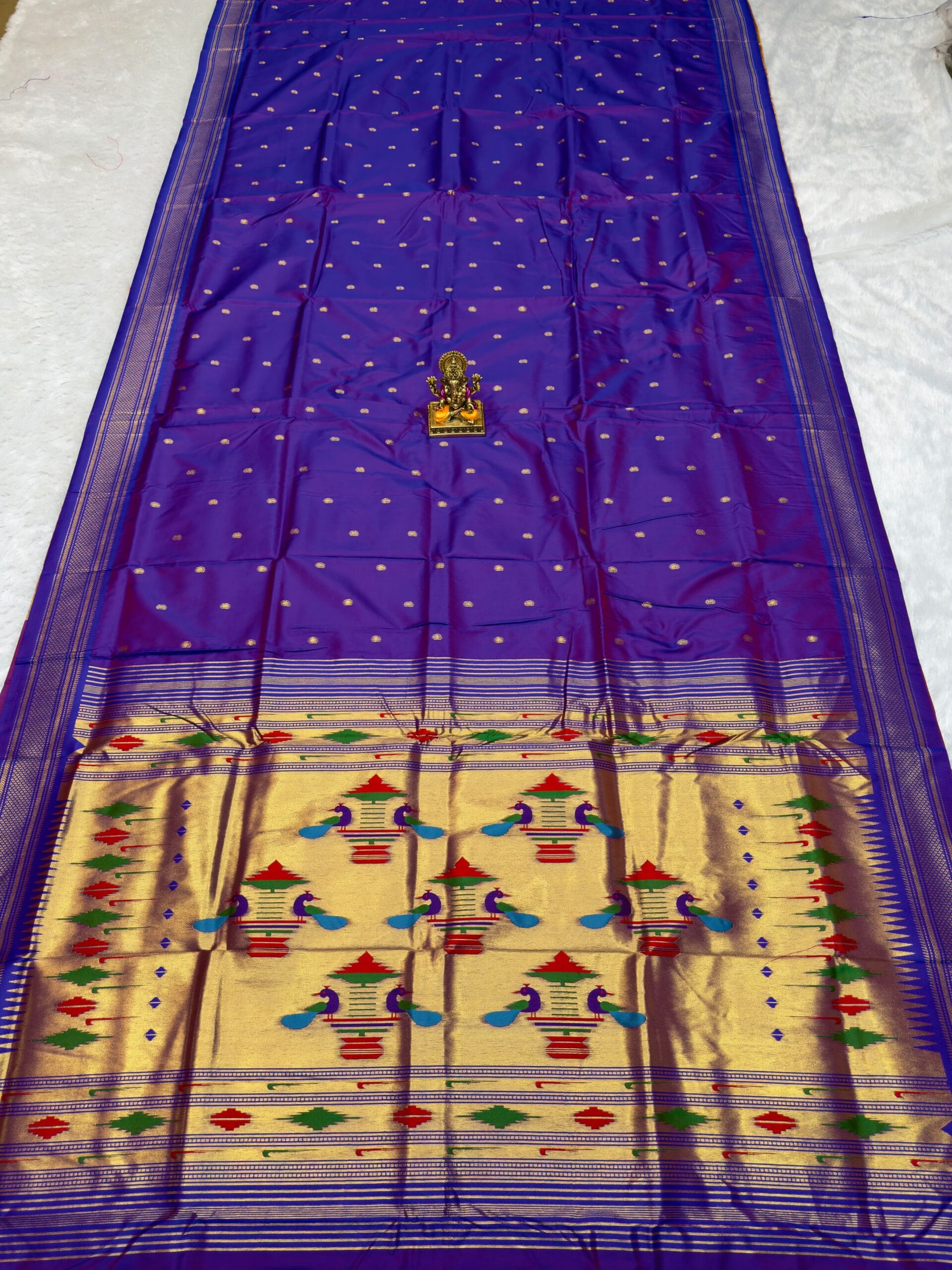 Semi Double Pallu Traditional 9 Vaar Paithani for Women